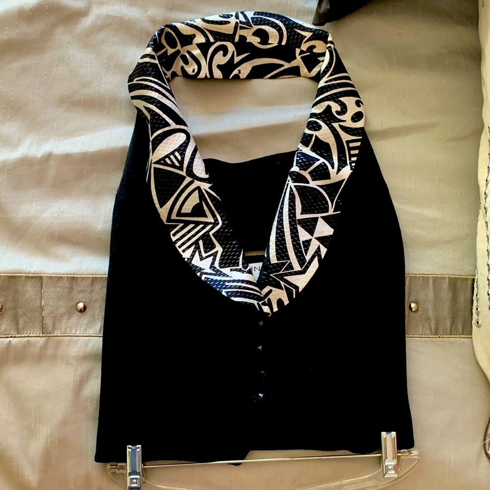 St. John Collection Black & White Knit Vest w/Paillette Detail size 10